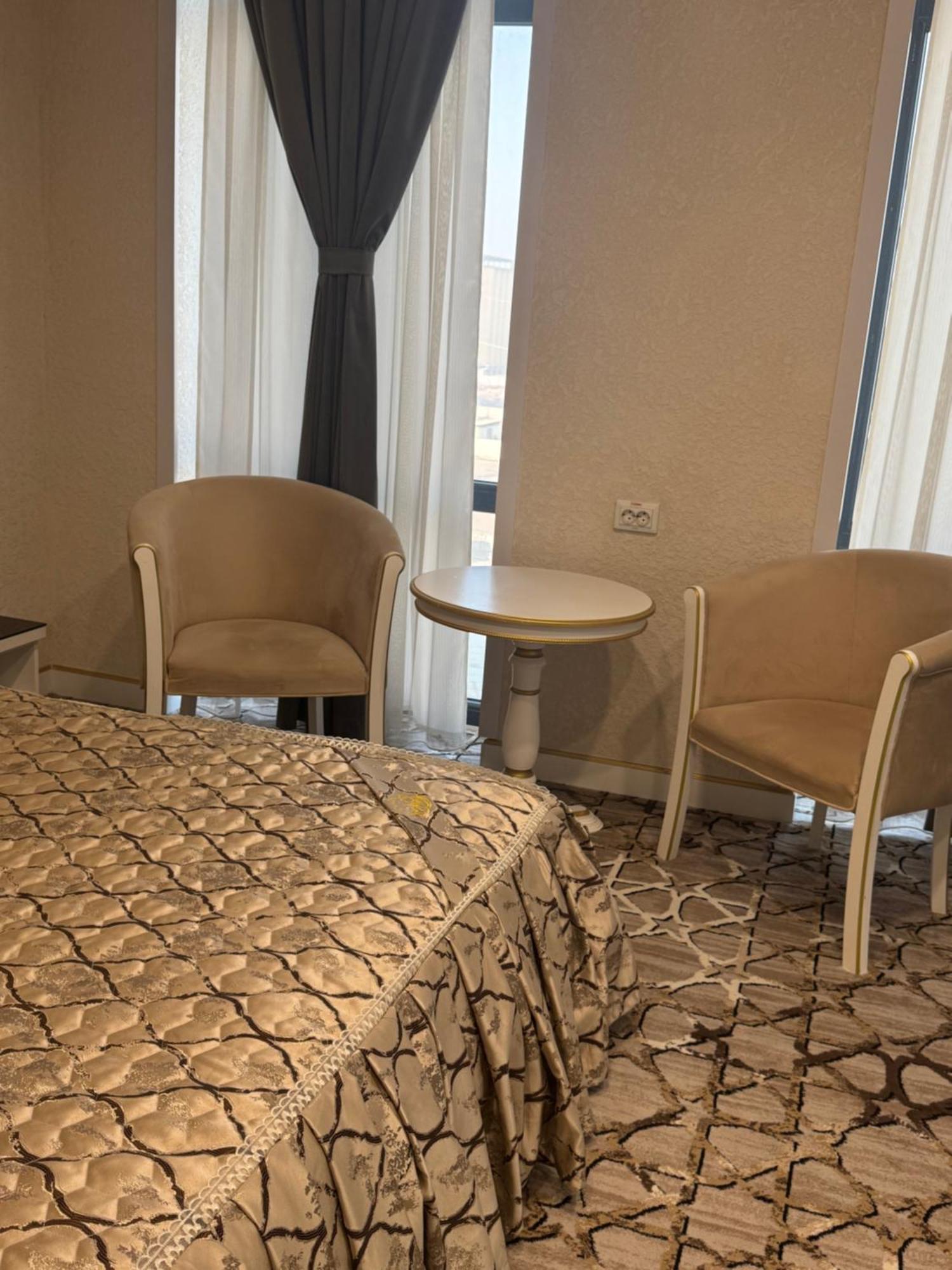 Bukhara City Hotel Turon City Plaza Esterno foto
