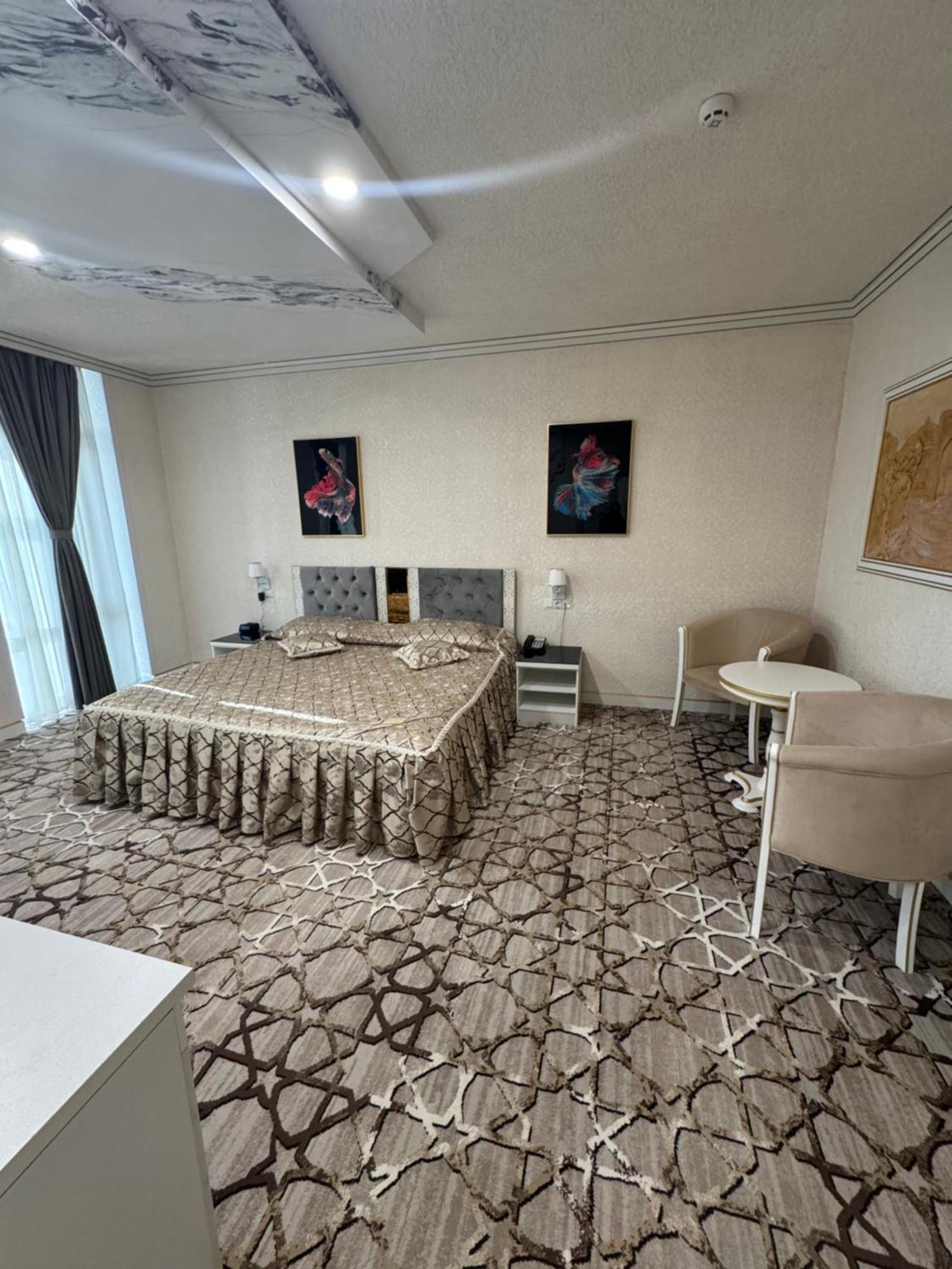 Bukhara City Hotel Turon City Plaza Esterno foto