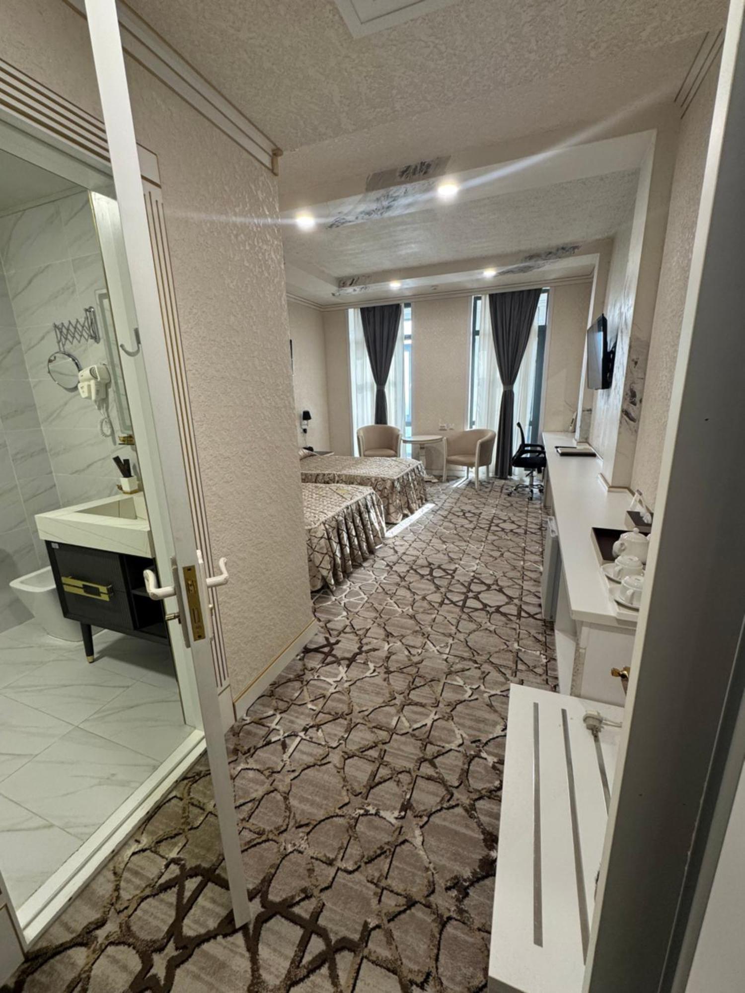 Bukhara City Hotel Turon City Plaza Esterno foto