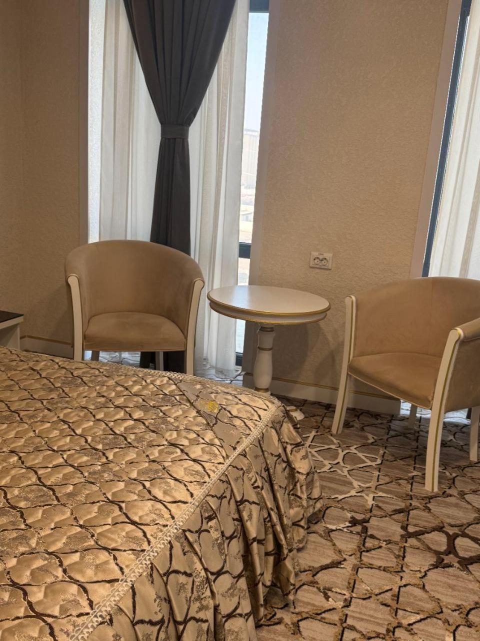 Bukhara City Hotel Turon City Plaza Esterno foto