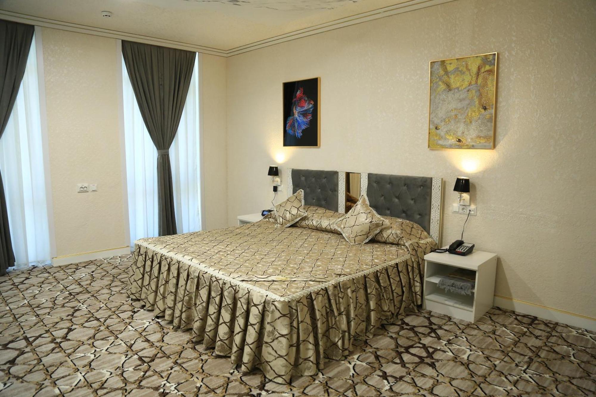 Bukhara City Hotel Turon City Plaza Esterno foto