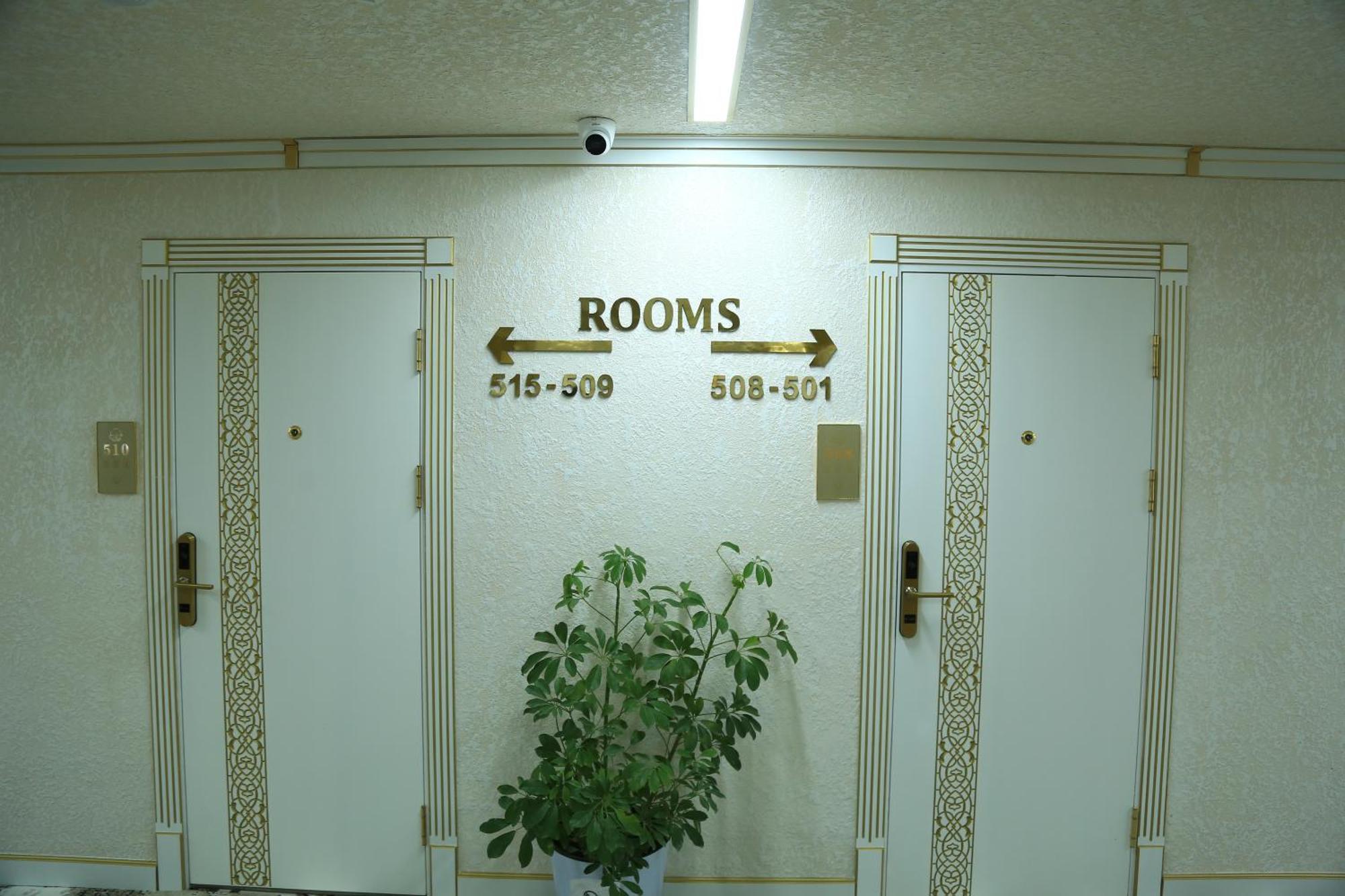 Bukhara City Hotel Turon City Plaza Esterno foto