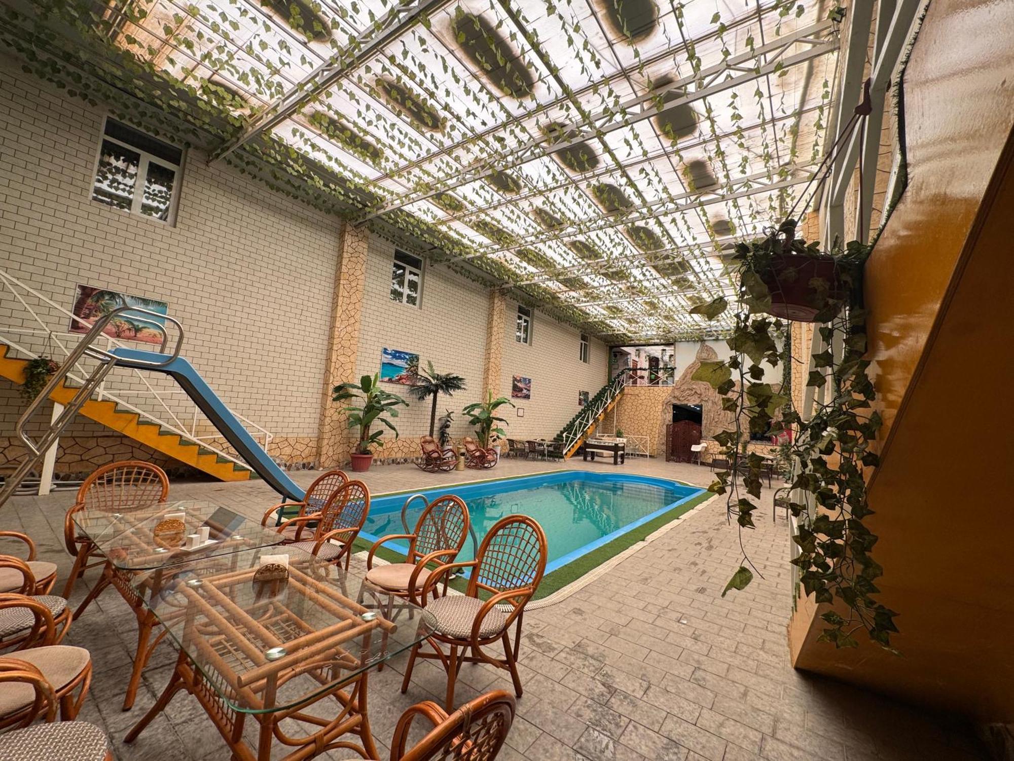 Bukhara City Hotel Turon City Plaza Esterno foto